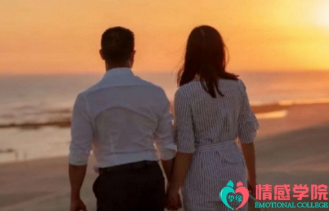 中年婚姻危机如何解决? 中年婚姻危机如何解决?